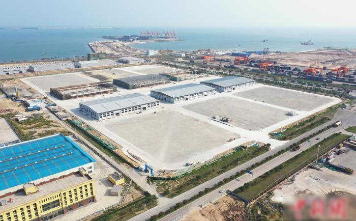 廣西欽州港綜合保稅區(qū)最大物流倉(cāng)儲(chǔ)園正式運(yùn)營(yíng).jpg