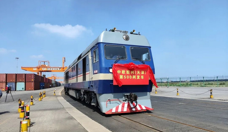 天津口岸今年已發(fā)運500列中歐班列.jpg